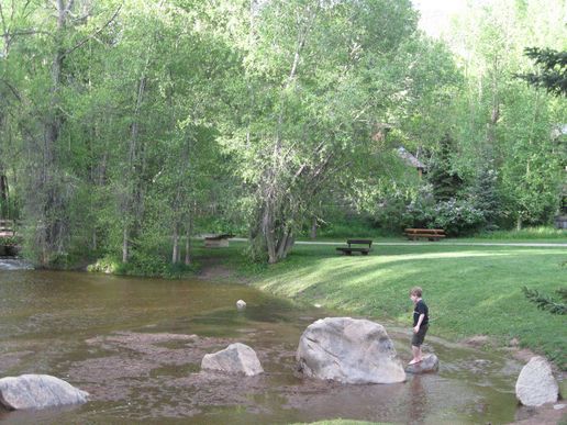 Not so Roaring Fork: Herron Park, which has a little shallow paddling lagoon off the otherwise feisty Roaring Fork River. 