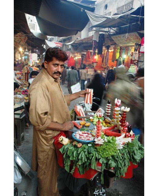Fruit vendor: 